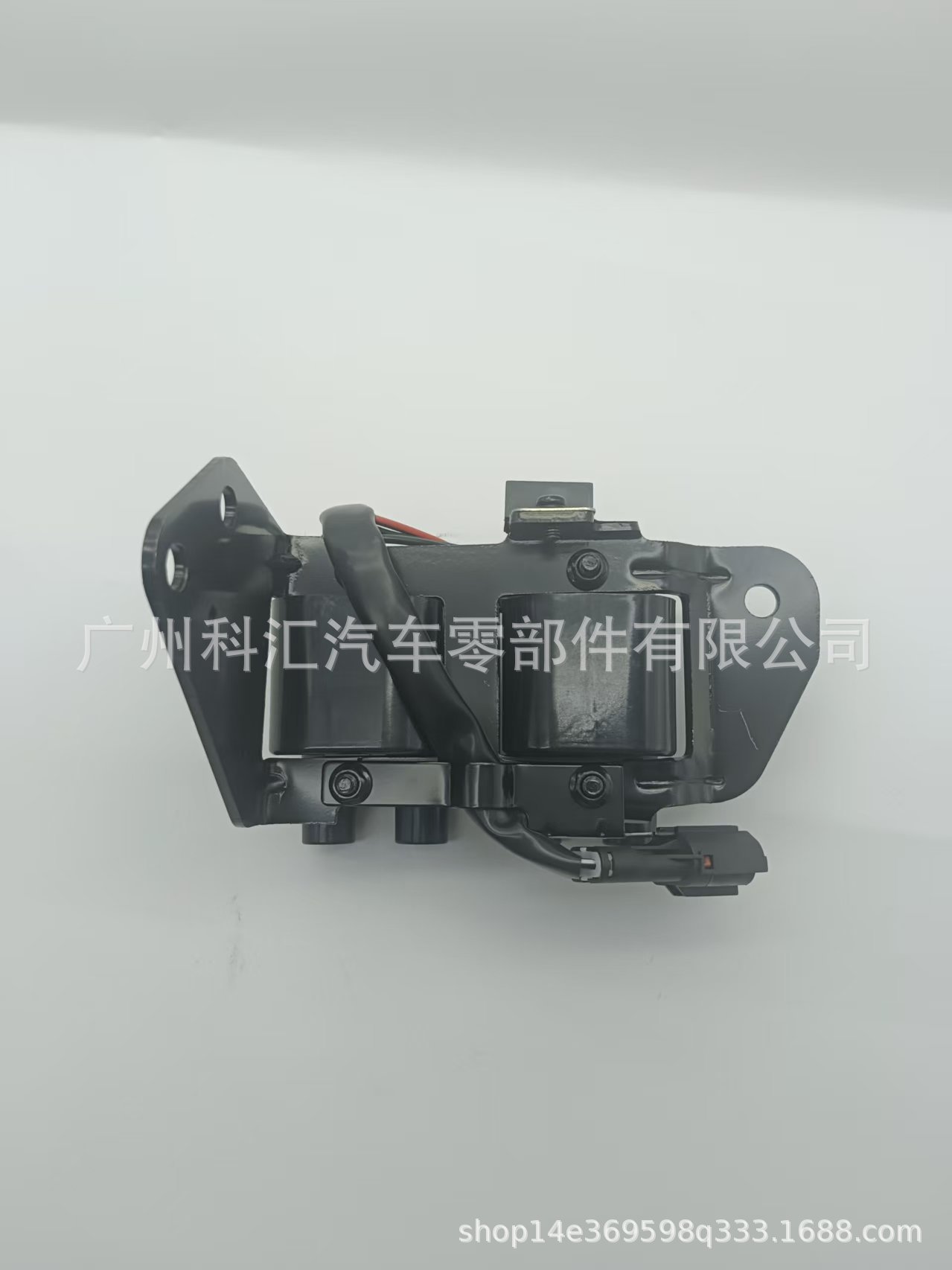 Suitable for Hyundai Accent hatchback ignition coil UF243 2730126080 27301-26080