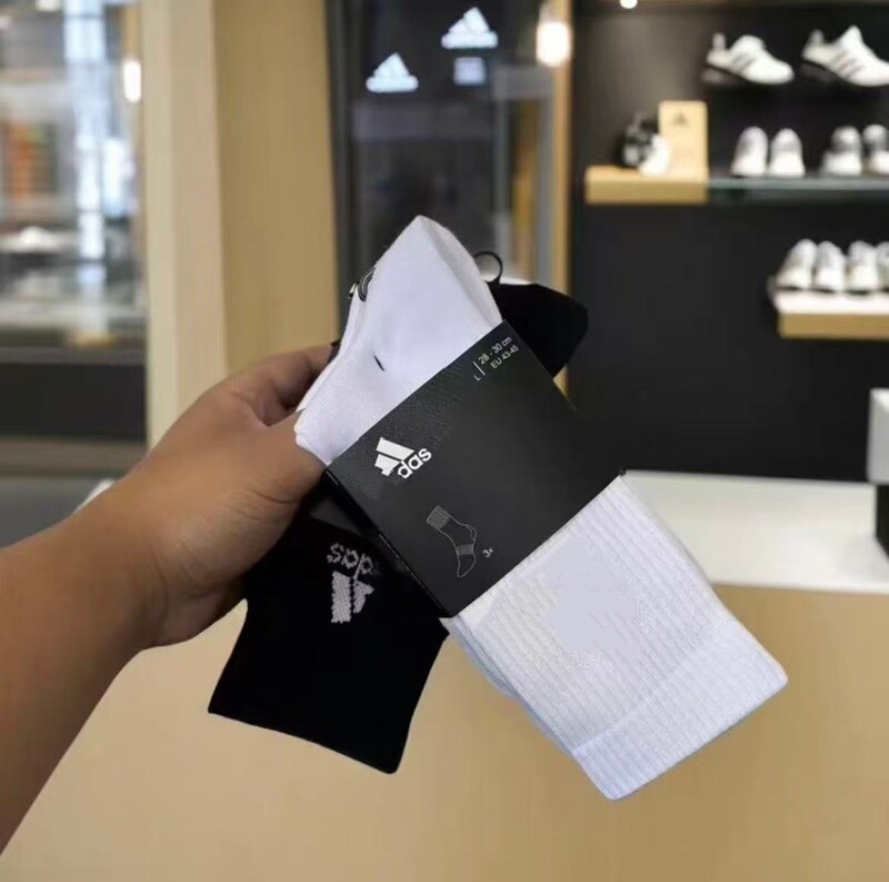 Adidas Three-Pair Socks Classic Black and White Sports Socks Long Running Socks Mid-Calf Casual Breathable Basketball Socks Sweat-Absorbent Adidas Three-Pair Socks Classic Black and White Sports Socks Long Running Socks Mid-Calf Casual Breathable Basketball Socks Sweat-Absorbent