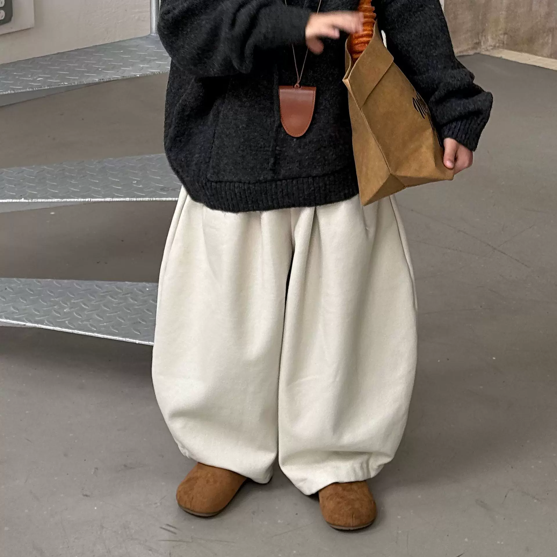 泰如2025冬季新款韩版阔感休闲男童纯色加绒牛仔裤儿童保暖长裤