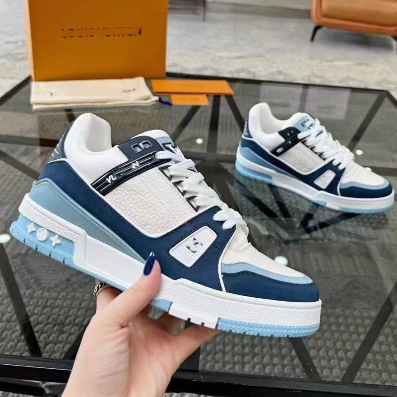 Zapatos de moda europeos Guangzhou de alta versión驴 entrenador zapatos deportivos ociosos de cuero universal para hombres y mujeres