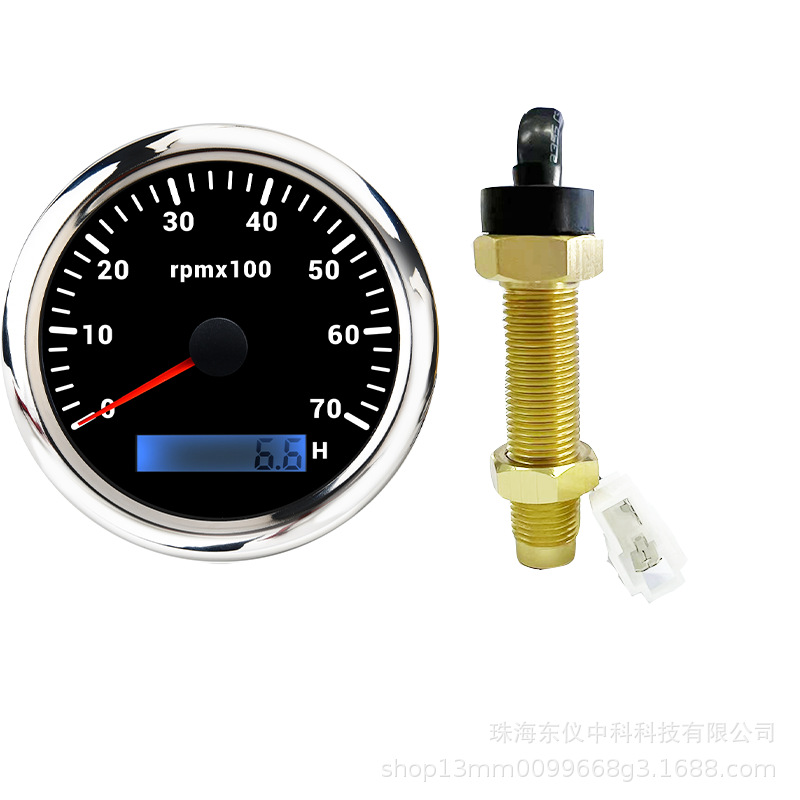 7K 검정색 배경과 은색 가장자리