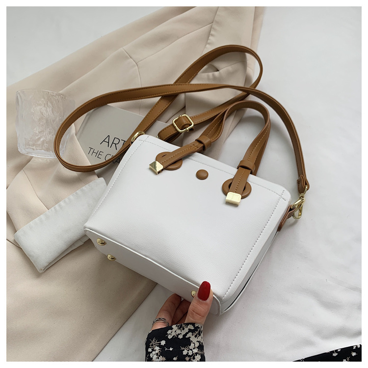 Fashion Bucket Bags Women's New Fashion Shoulder Crossbody All-matching Commuter Women's Bag Western Style Contrast Color Handbag display picture 9