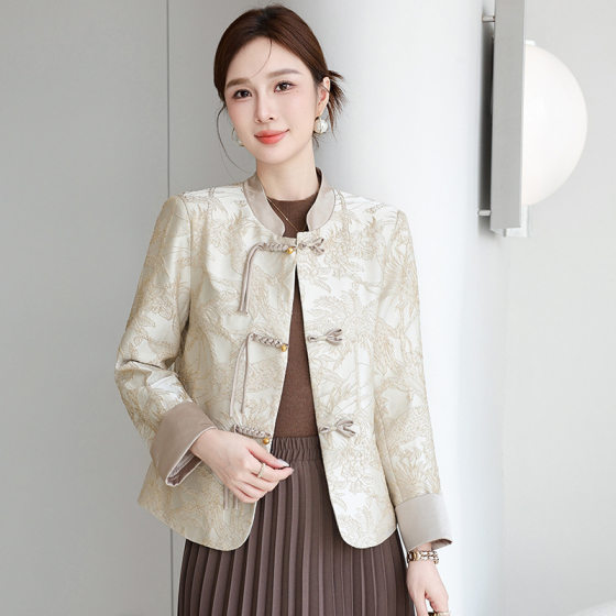New Chinese Style National Style Mother's Spring and Autumn Coat 25 New Style Fragrant Style Middle-aged and Elderly Women's Buckle Jacquard Plaid Top