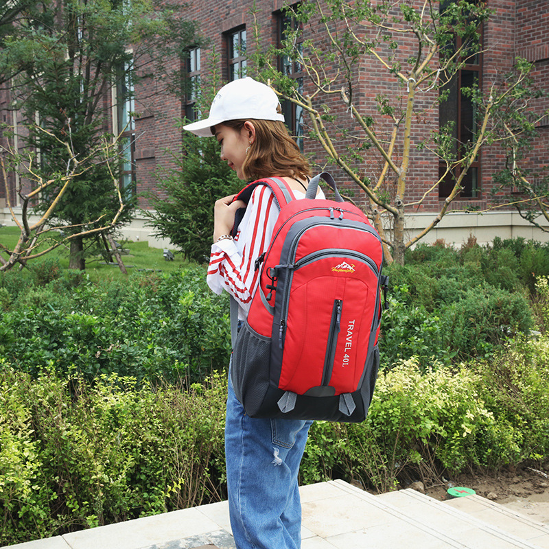 跨境新款双肩包 户外登山徒步包防水旅行包男带usb运动休闲背包女