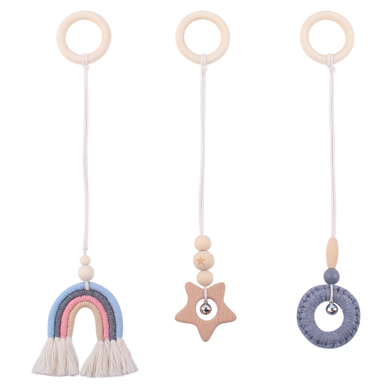 Suministros para bebés dibujos animados Arco Iris colgante de tres piezas para niños educación temprana Beech Star Rattle juguete Decoración Accesorios