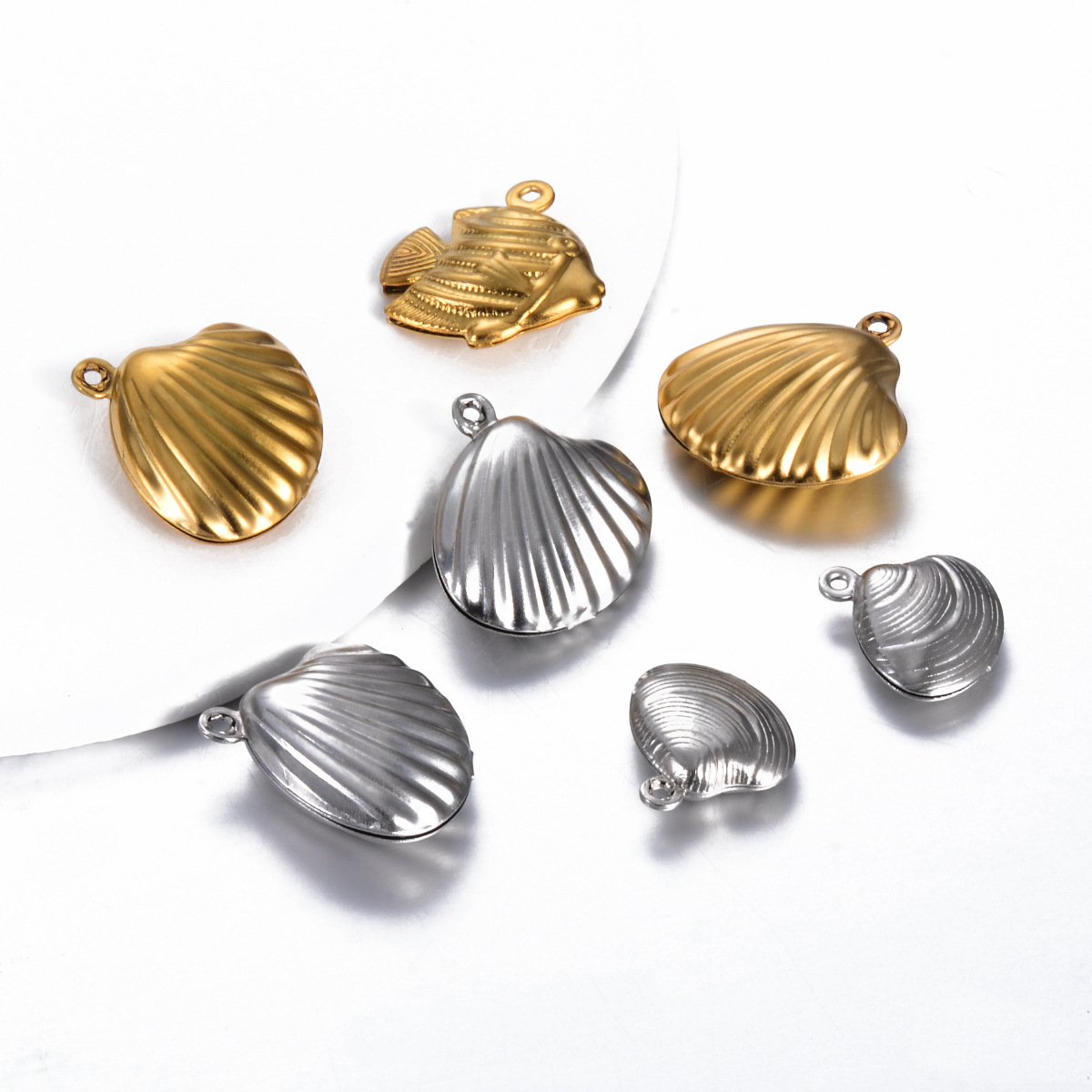 DIY Jewelry Accessories Classification 20 PCS/Package Quantity 20 PCS/Package 304 Stainless Steel Shell Fish Pendant