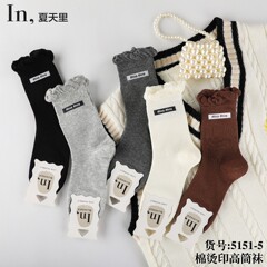 一体机长筒袜子女荷叶边烫印字母中筒袜秋冬ins潮日系学院风甜美