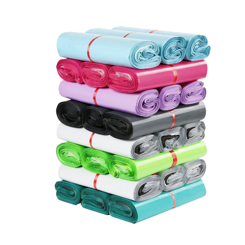 Bolsas de entrega exprés, bolsas de embalaje de plástico, bolsas de paquetería logística, bolsas impermeables, bolsas de embalaje gruesas de colores, blanco y negro, material nuevo.