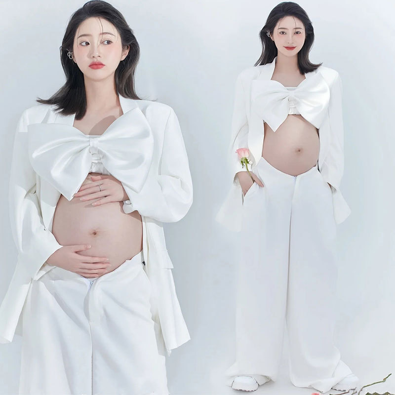 撮影のテーマの妊婦の新しい中国式の写真撮影の服装の妊娠するマミーの大きい腹は水墨画の風格を照らして長いスカートを撮影します。