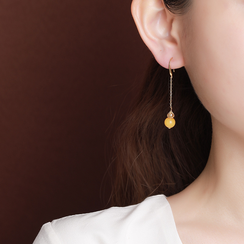 Bông tai móc bạc S925 mạ vàng đính ngọc bích và sáp ong hình hươu phong cách retro — Mẫu sáp ong