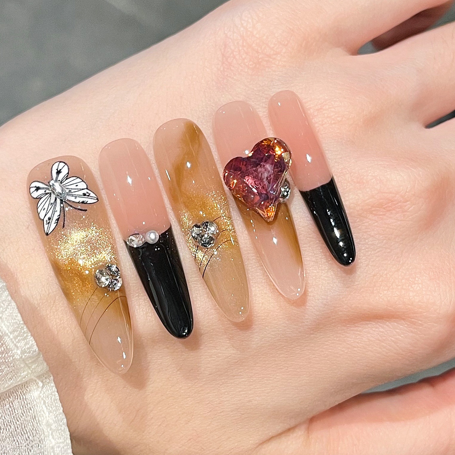 Explosión de nuevos productos puros hechos a mano para usar uñas lujosas francesas perforación caramelo ámbar temperamento blanco largo para usar manicure