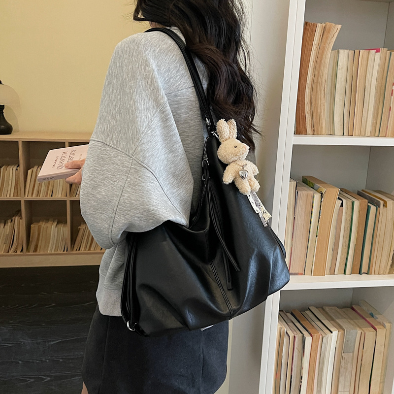 Large Capacity Underarm Bag For Women 2026 New Spring/Summer Shoulder Bag Commuter Tote Bag High-End Fashion Shoulder Bag - Thumbnail 8