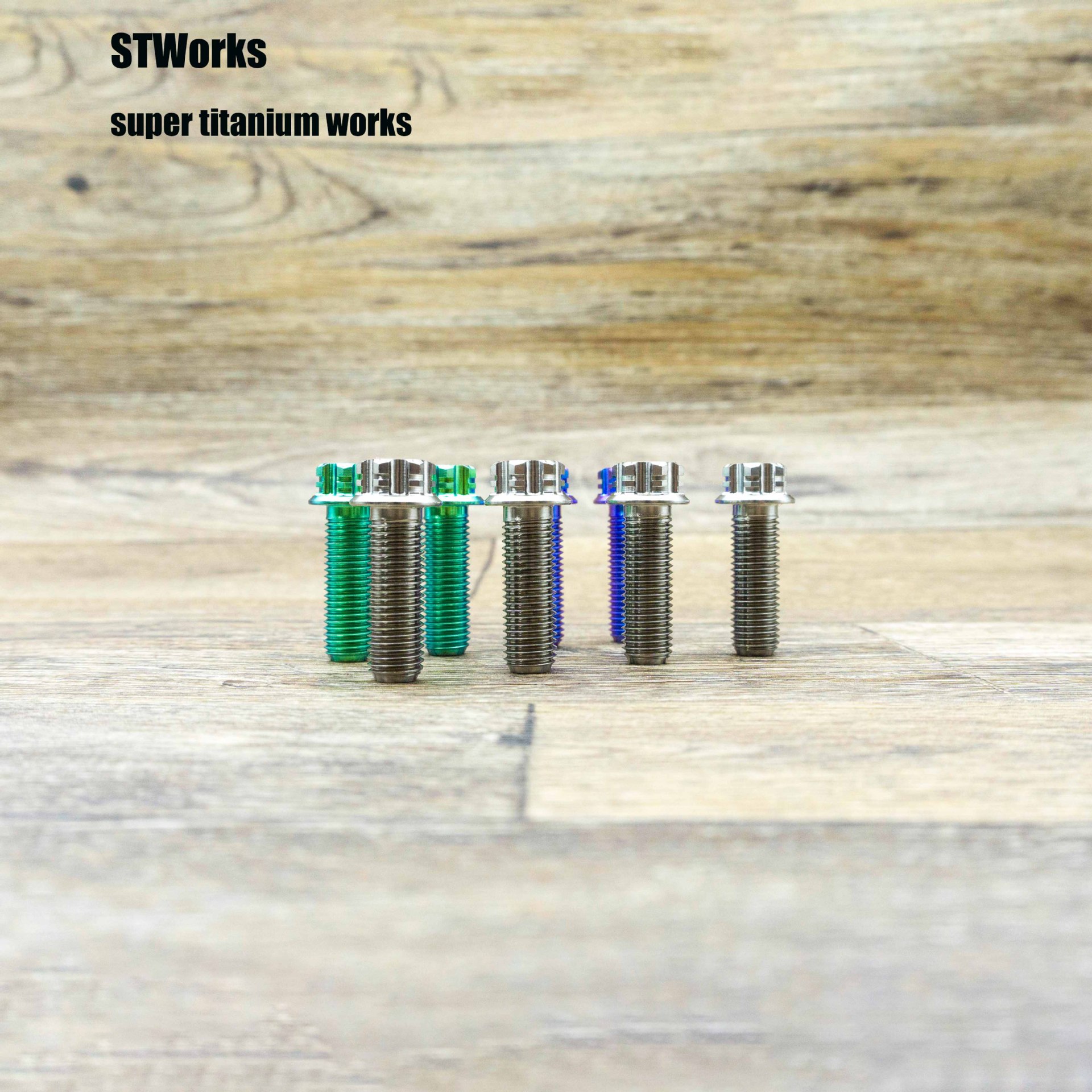 M10*30法兰双槽内梅花摩托车改装螺丝