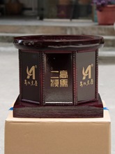 安化黑茶底座商用批发木质炭烧浮雕实木中式红色茶樽花卷茶