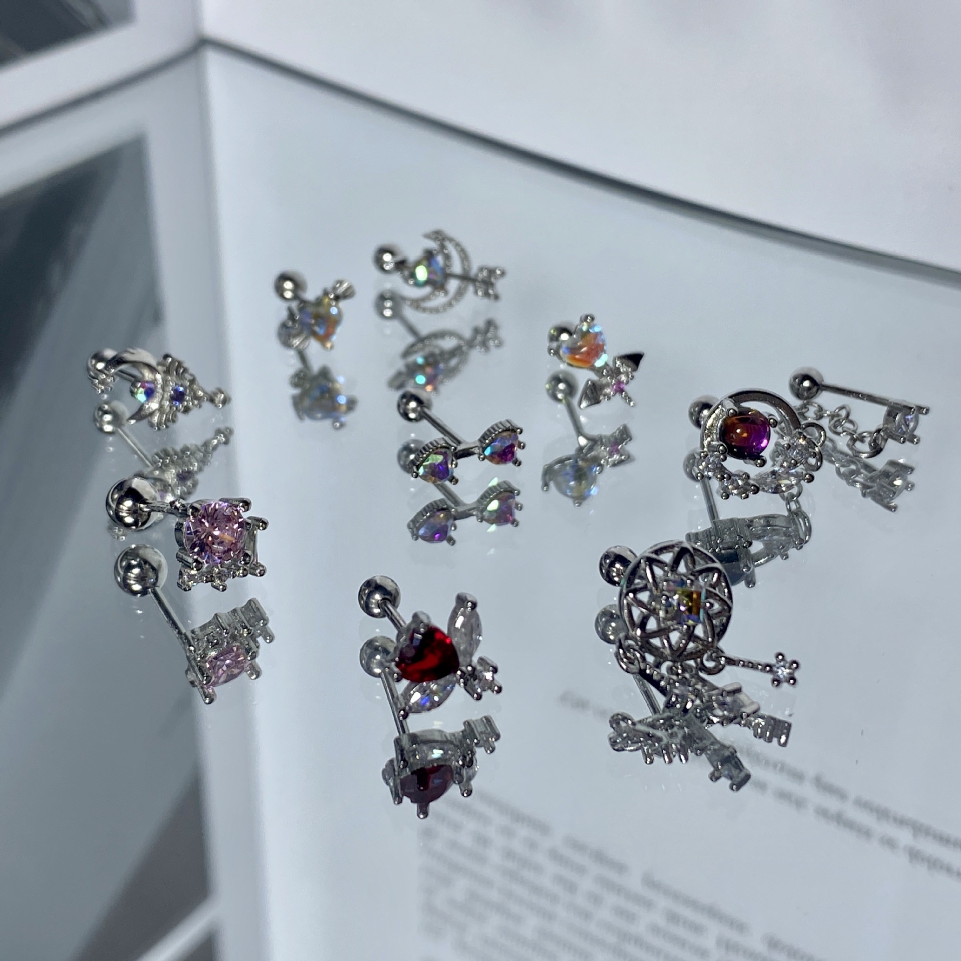 Simple Style Moon Heart Shape Copper Inlay Zircon Earrings 1 Piece