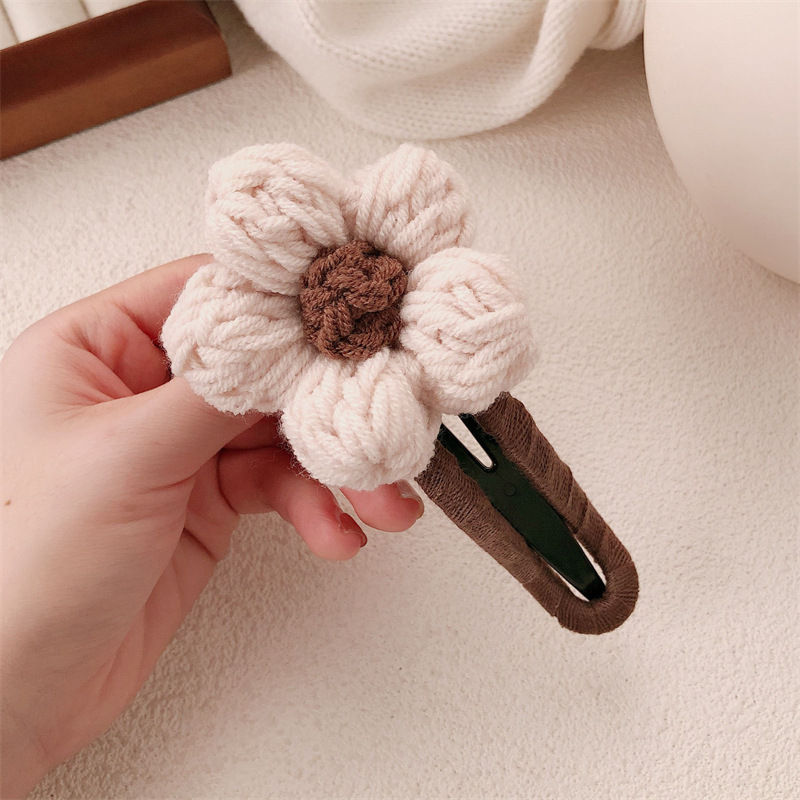 Otoño y invierno flores de peluche clip de cabello de cabeza de mujer clip de cabello de alta sensación clip de boca de pato clip de tiburón adornamiento