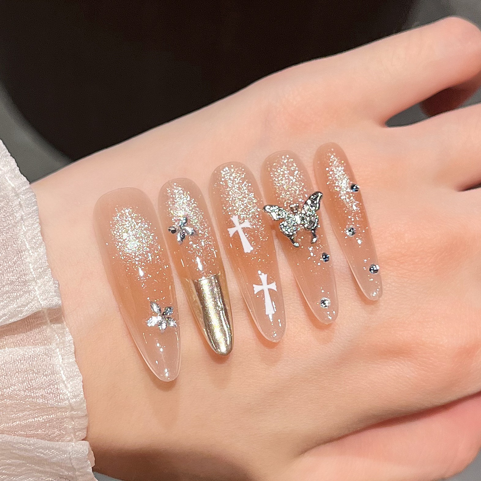 Perro puro hecho a mano largo vestido con uñas Crohe corazón arco ojo de gato manuales blanqueamiento de uñas falsas parches de manicuría