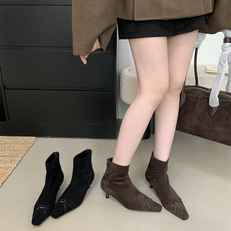 气质细中跟短靴女秋冬2025年新款法式瘦瘦靴女绒面女士方头马丁靴|undefined