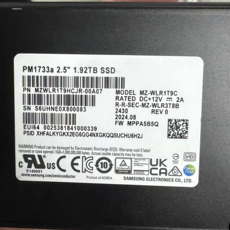 PM1733A Solid State Drive 1.92T