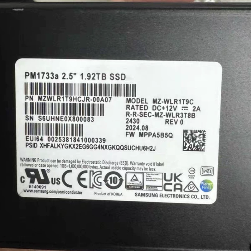 PM1733A Solid State Drive 1.92T