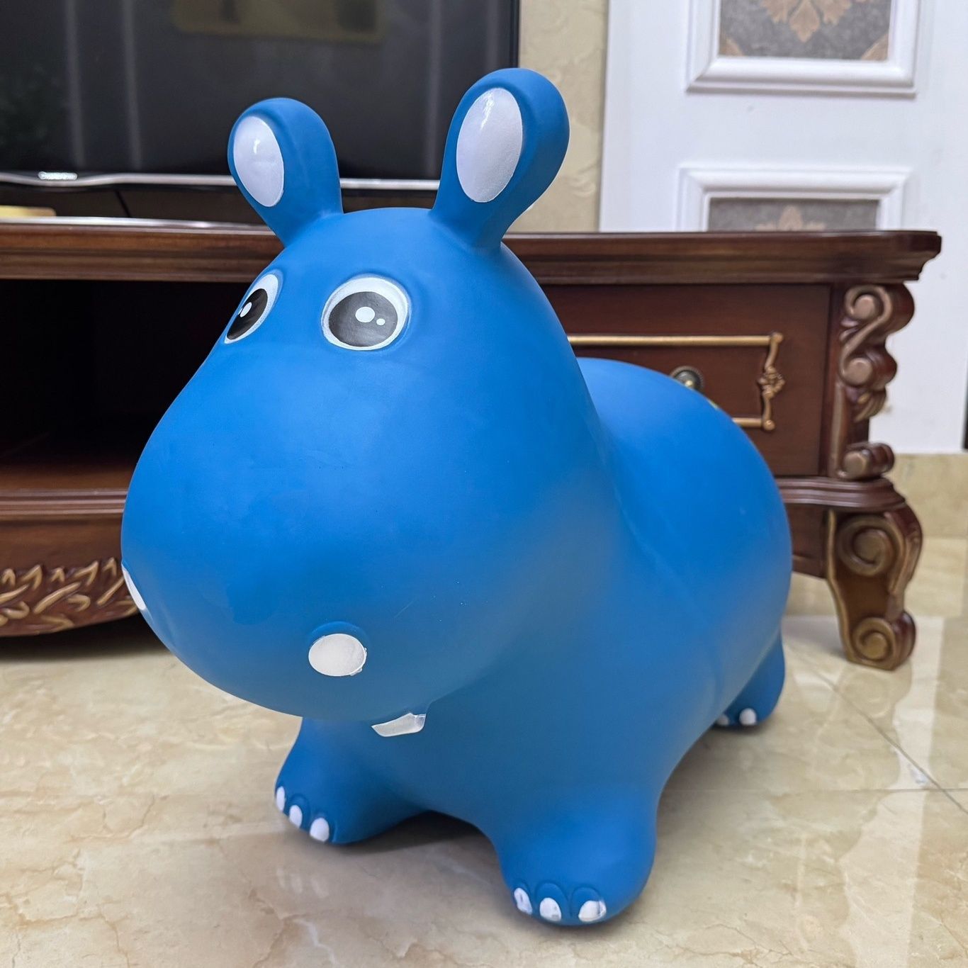 Air pump, hippo