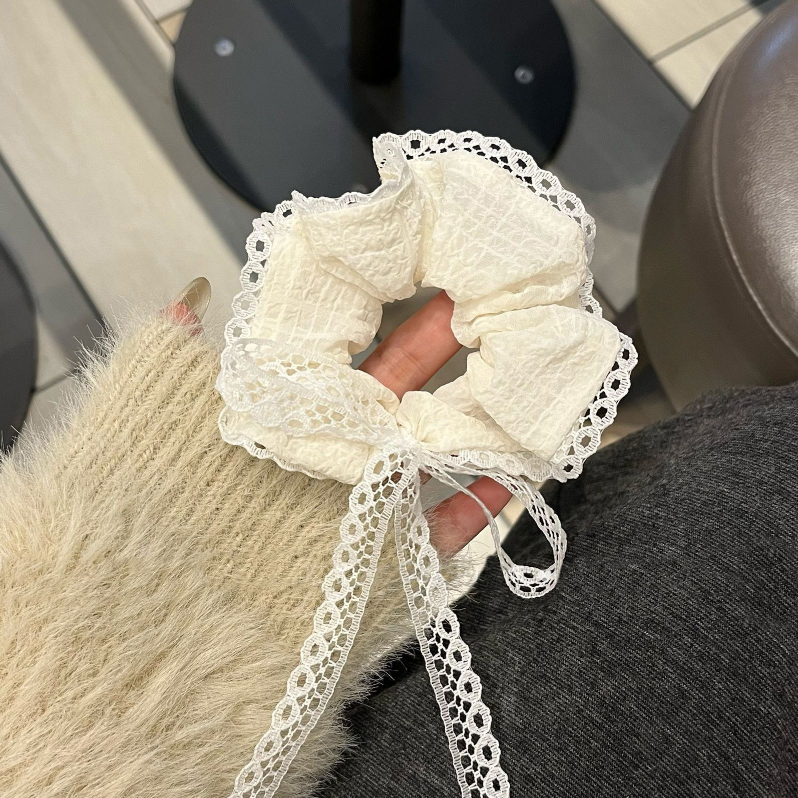 Satín coreano anillo de cabello de intestino grande mujer de moda cuerda de cabeza de alta calidad temperamento flor de cabello bola de cabello toque de cabeza