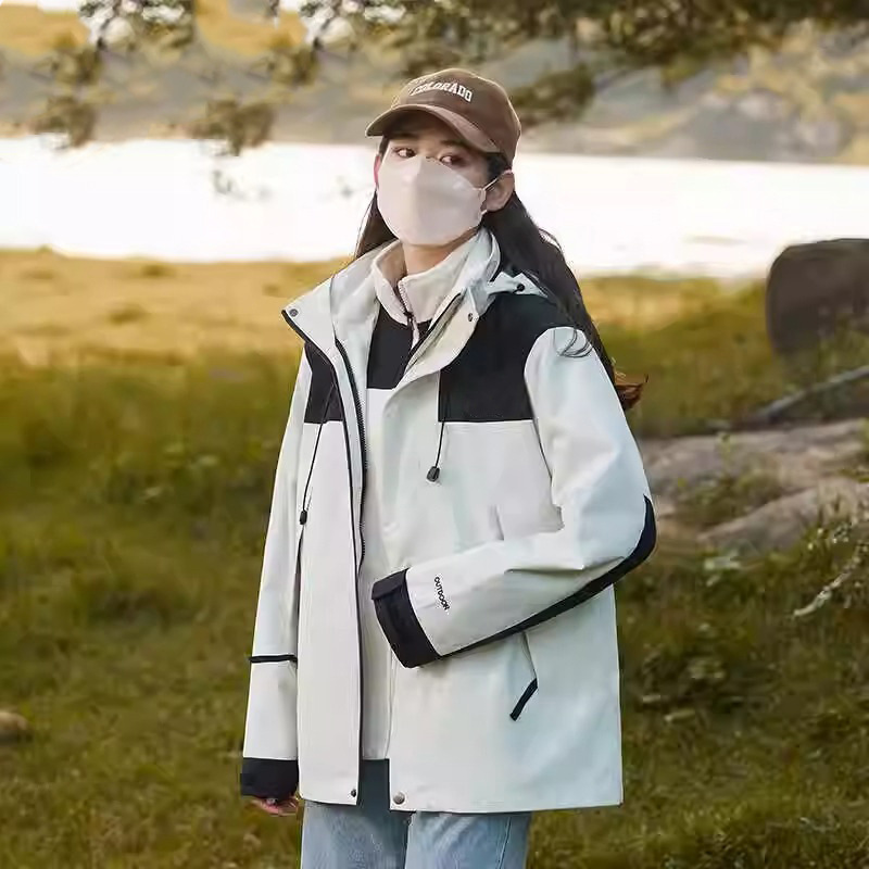 Outdoor Jackets for Male and Female Students, Spring & Fall New Windproof and Waterproof Casual Versatile Travel Jackets for Couples