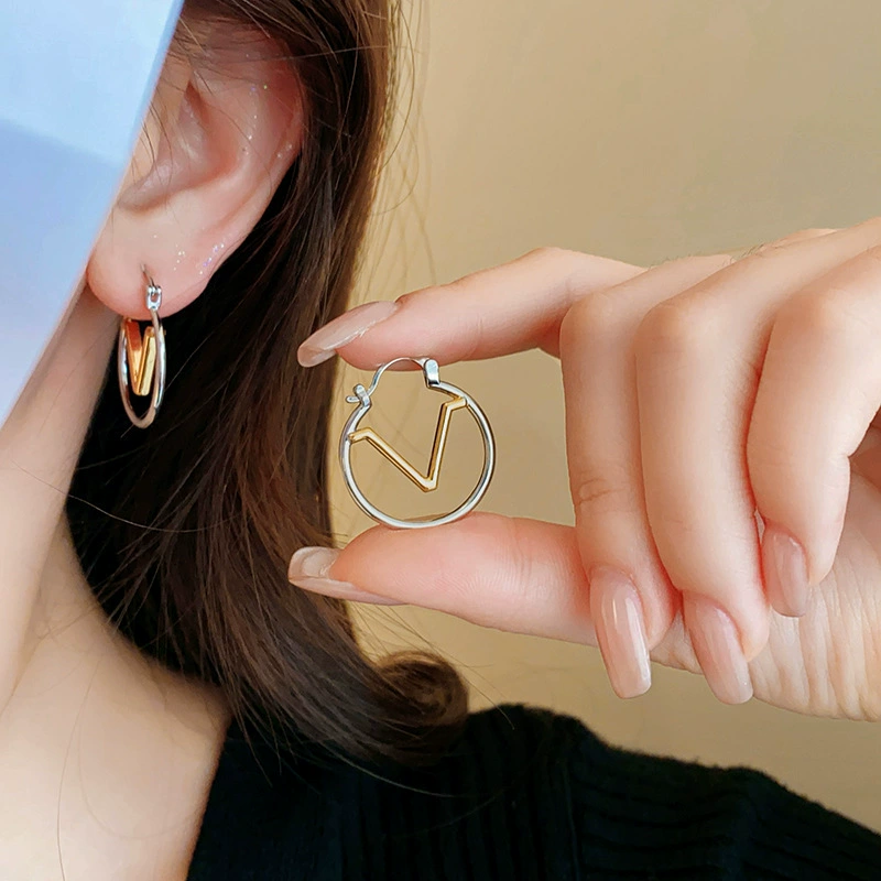 Серьги (Баою) Цветочная отделка, варианты из золота и серебра, оптового качества