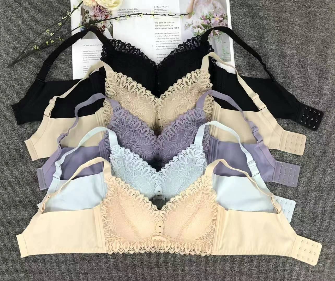 Nuevo sujetador de alta calidad de moda de encaje jacquard transpirable y cómodo ajuste lateral de pecho de tres filas de botones ropa interior para mujeres