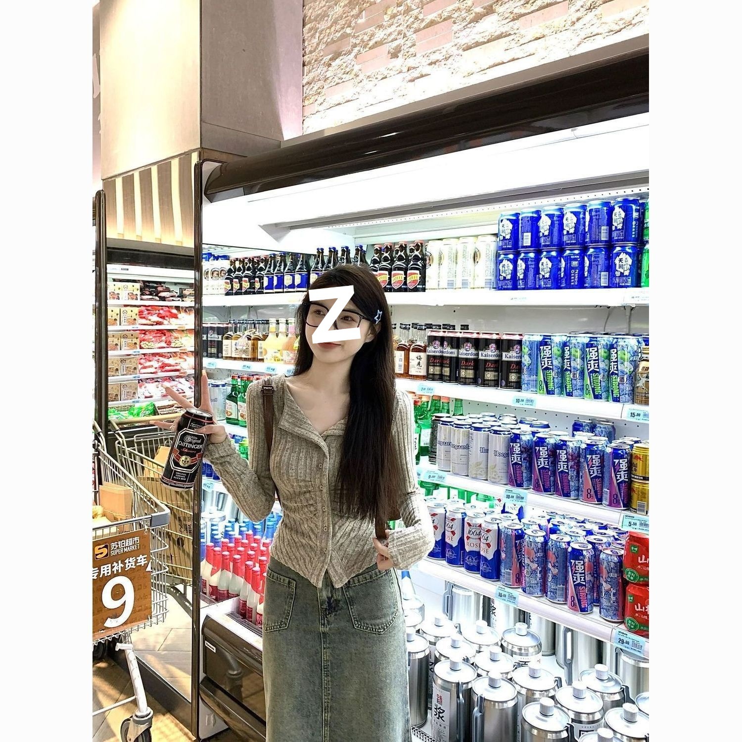 2025辣妹设计感正肩新款V领长袖T恤女早秋纯色感显瘦百搭上衣女潮