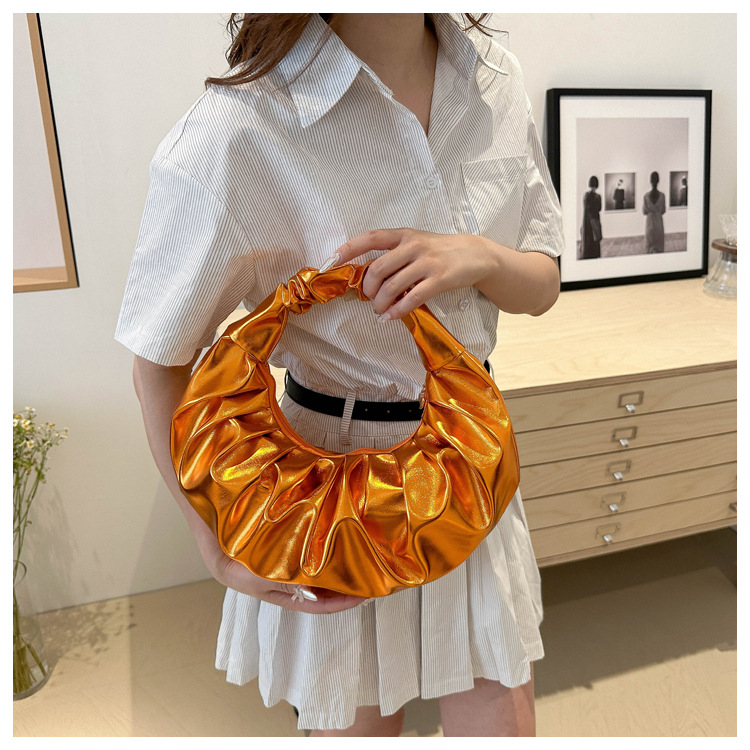 2024 neue plissierte runde Handtasche, vielseitige, modische Unterarm-Nischen-Design-High-End-Damentasche_voghion.com