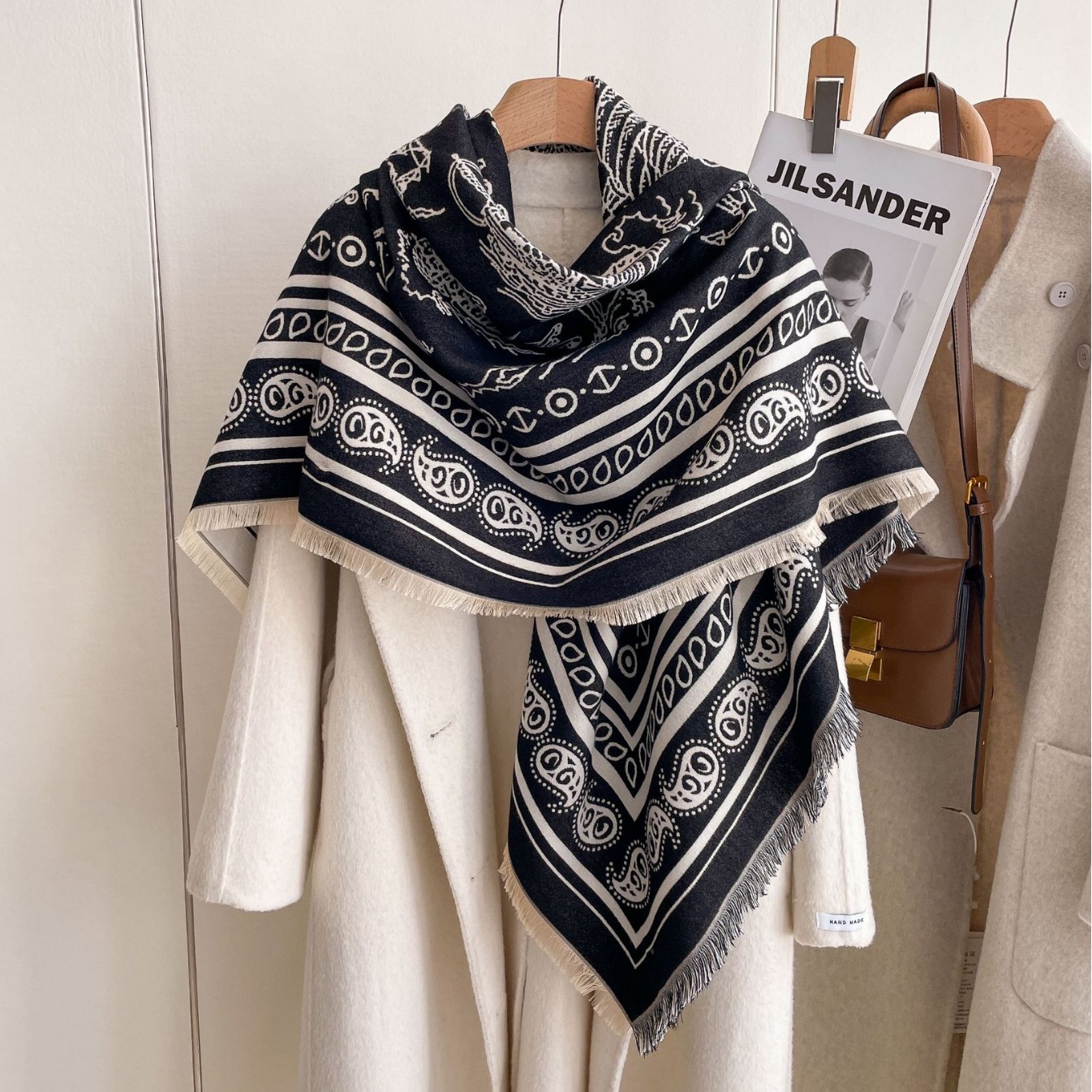 2024 flores de anacaju vintage nuevo tipo imitación de chal de cachemira aire exterior con una capa de invierno otoño calentamiento moda toallas grandes