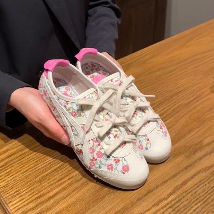 Floral Pink Moral Training Shoes for Women, Height-Increasing Sneakers, 2025 New Summer Fashion Lace-Up Casual Sports Shoes