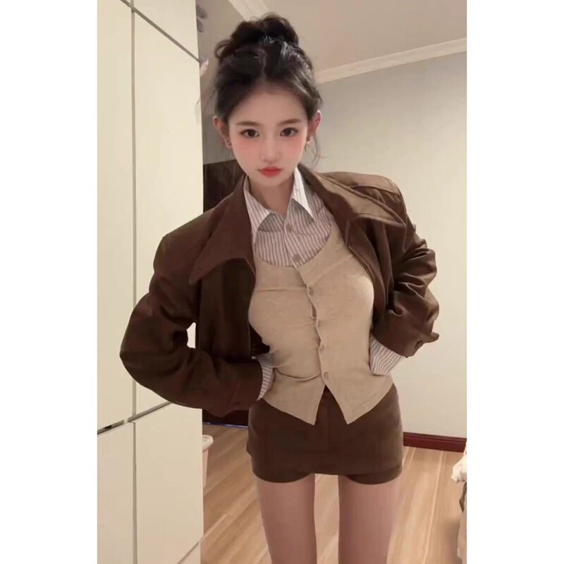 Women's 2026 Autumn American Style Retro Short Jacket, Faux Two-Piece Top, and Skirt Three-Piece Set Women's 2026 Autumn American Style Retro Short Jacket, Faux Two-Piece Top, and Skirt Three-Piece Set