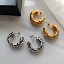 杨紫同款金色菱格纹耳钉女2025年新款气质百搭耳环轻奢高级感耳饰