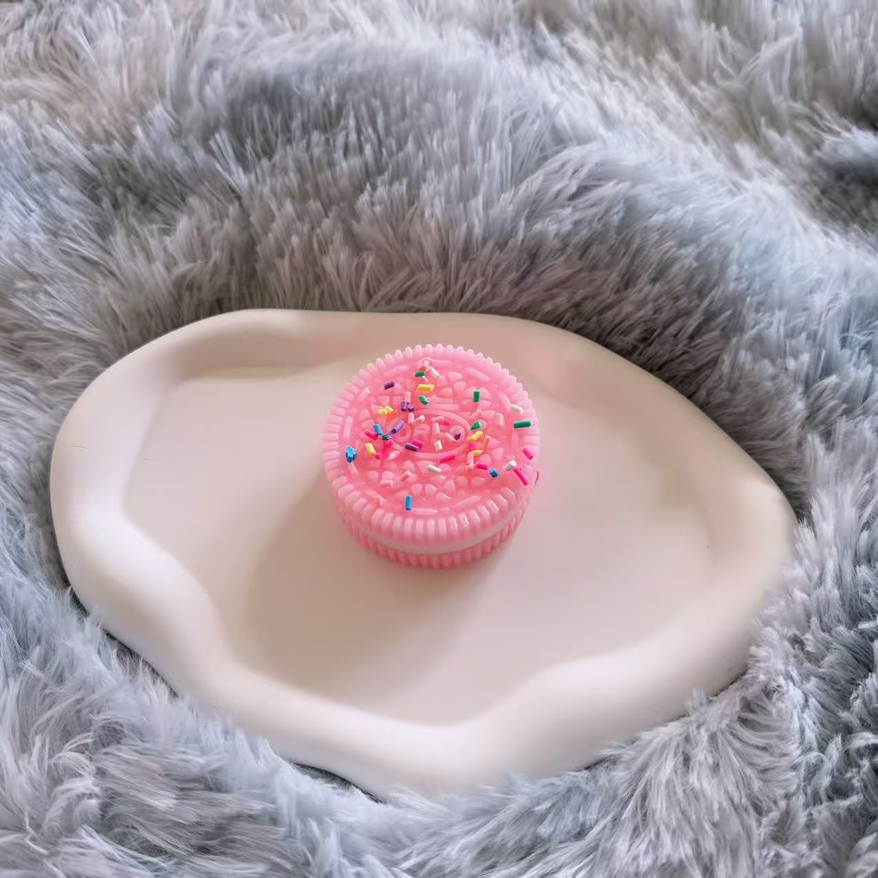 Pink and white sandwich oreo loose granules