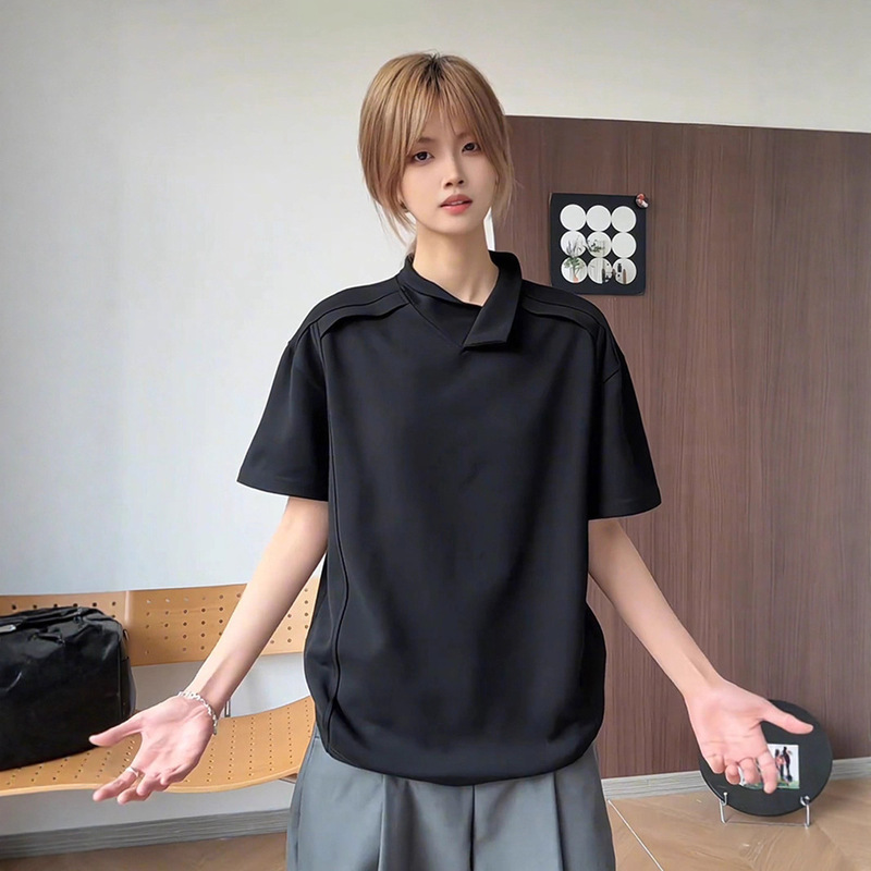 Cleanfit Right Shoulder T-Shirt for Men and Women Summer Lapel Polo Shirt Short-Sleeved Slim Design Deconstructed Half-Sleeved Top Cleanfit Right Shoulder T-Shirt for Men and Women Summer Lapel Polo Shirt Short-Sleeved Slim Design Deconstructed Half-Sleeved Top