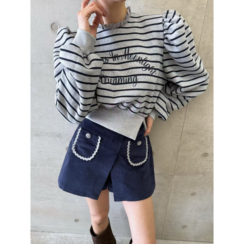 Korean Autumn and Winter Discreet Design Splicing Lace Collar Side Slits Contrasting Stripesd Puff Sleeve Sweatshirt 3 Colors