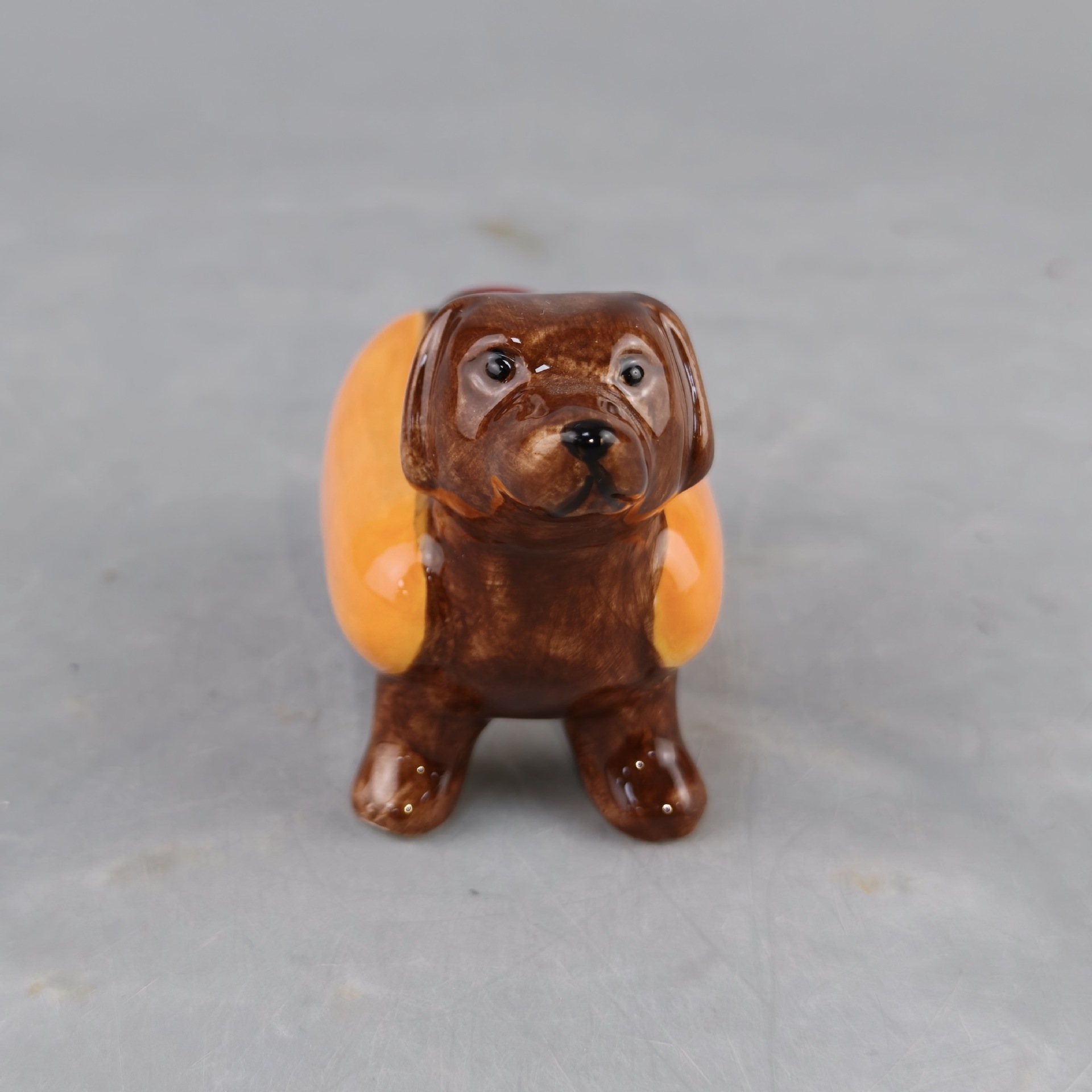 Creativa personalizada cerámica ketchup y salchicha en forma de perro pimienta botella de sabor encantadora cerámica artesanía cocina
