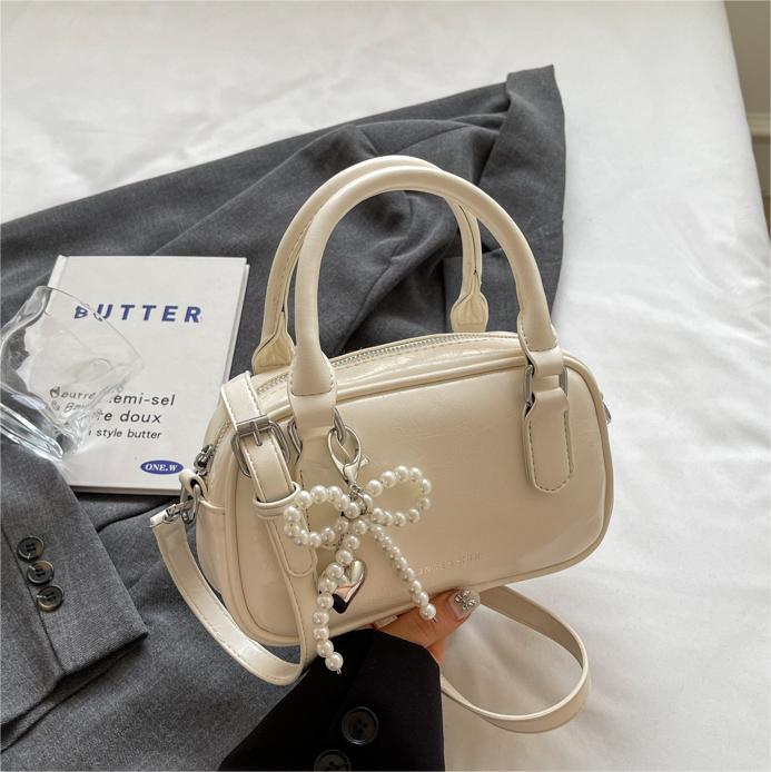 Bolso de mano de alta textura versátil verano 2024 nuevo bolso de mujer estilo extranjero versátil bolso de hombro bolso de viaje