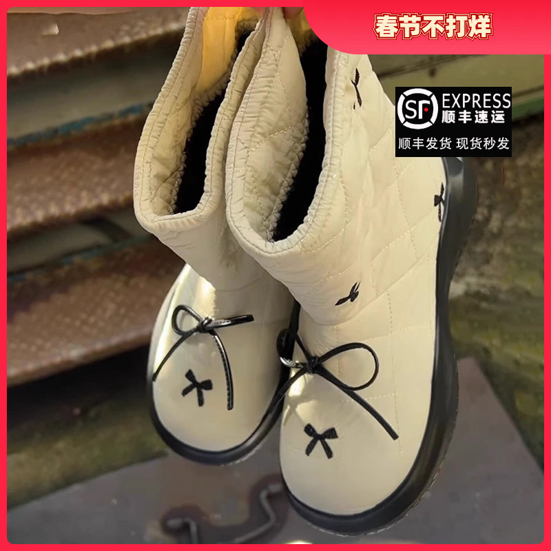 한국 틈새 디자인 센스 스노우 부츠 여성용 두꺼운 하단 짧은 부츠 기모 따뜻한 코튼 신발 2025 새 겨울 부츠