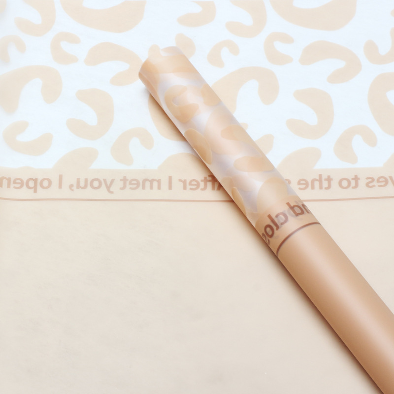 Huaxi Leopard Leopard Papel de embalaje de flores Fábrica al por mayor Papel mate impermeable Diy floristería Papel de embalaje de ramo floral