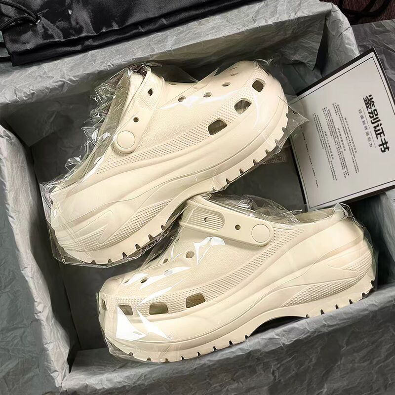 White Eva Clogs for Women, Summer Outdoor Wear, Thick-Soled Height-Increasing Trendy Beach Sandals, Suitable for All Seasons White Eva Clogs for Women, Summer Outdoor Wear, Thick-Soled Height-Increasing Trendy Beach Sandals, Suitable for All Seasons