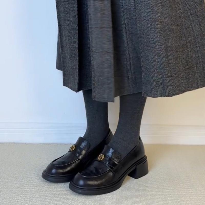 Sheepskin ~ British Retro Thick-Soled Thick-Heeled Camellia Loafers for Women with Skirts, Leather Shoes, Commuter Black Work Shoes