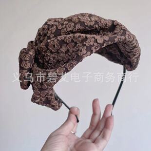 Tiktok Net red autumn and winter New Xiangyun embroidered small flower bowler hat headband Half hat headband covering white hair accessories dinner party