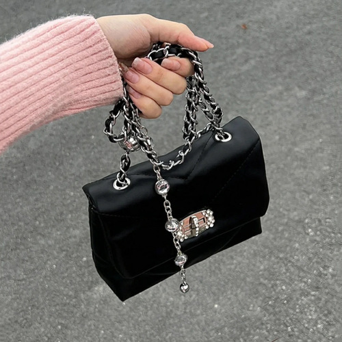 High-end armpit bag for women 2024 new transfer bead chain small bag exquisite black fashion shoulder bag for women
