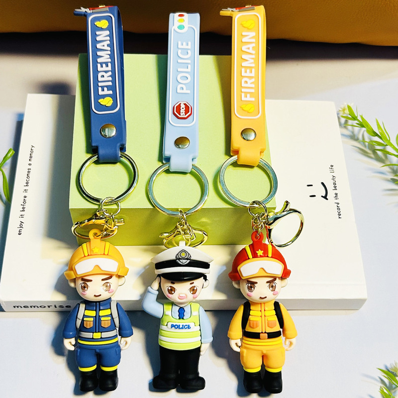 Cartoon Creative Firefighter and Traffic Police Keychain, Cute and Fashionable Bag Pendant, Car Keychain, Personalized Trinket