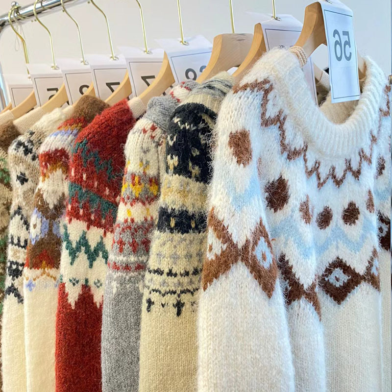Shenzhen Nanyou Autumn and Winter New Style Fleece-Lined Thickened Cashmere Knitwear Korean Style Knitwear Brand Women's Clothing Wholesale Supply