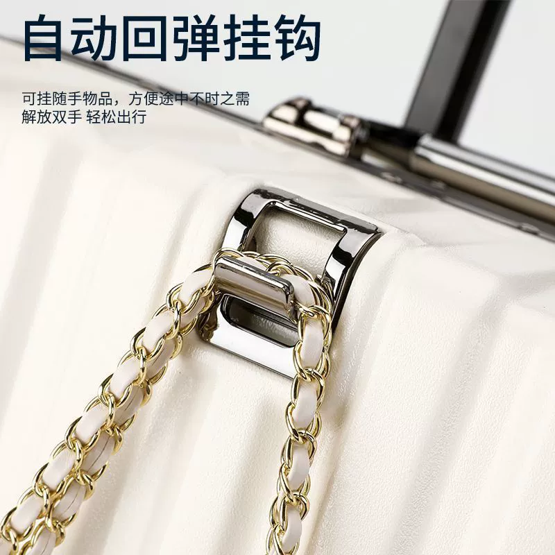 Durable capacious suitcase for men and women