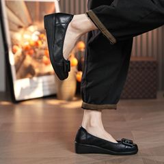 ママの靴 柔らかい底 滑り止め 中高年 ブラック フラットシューズ 女性用 50～60代 柔らかい革 足が疲れにくい 牛革